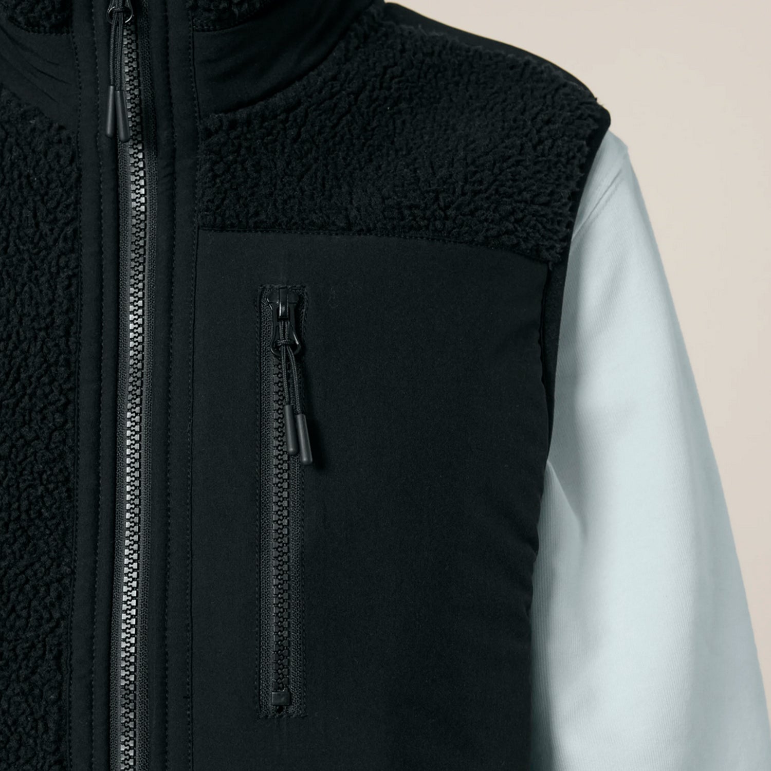 Basic Sherpa Weste Black